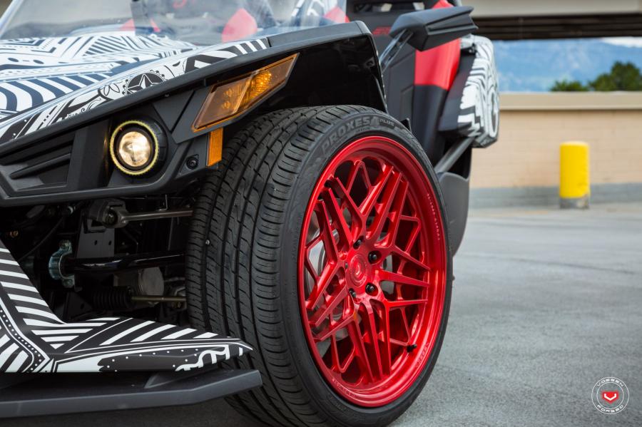 Колеса Polaris Slingshot on Vossen Wheels (ML-R3) 2017 года  (фото 24 из 24)